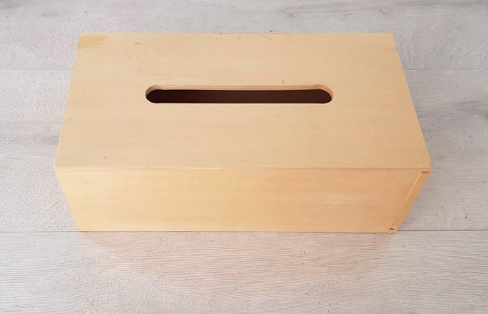 Tutoriel : customisez une boite à mouchoirs en bois dans les tons