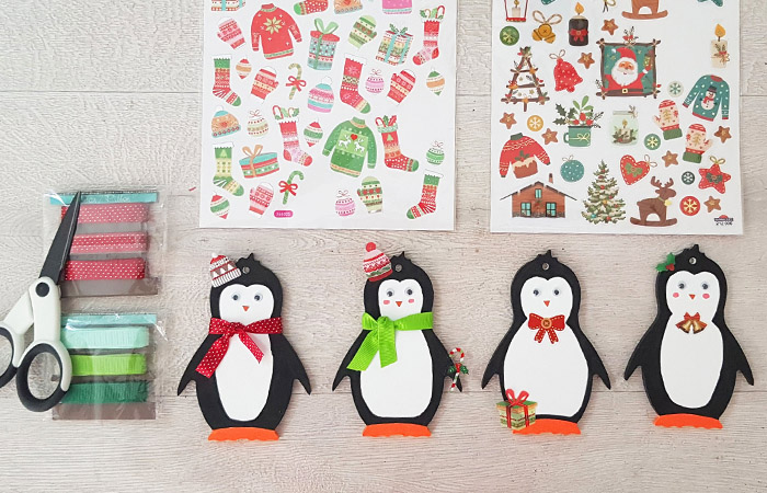 une décoration noel vintage avec des pingouins en bois à personnaliser